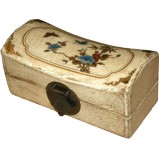 Creamy Small Treasure Box