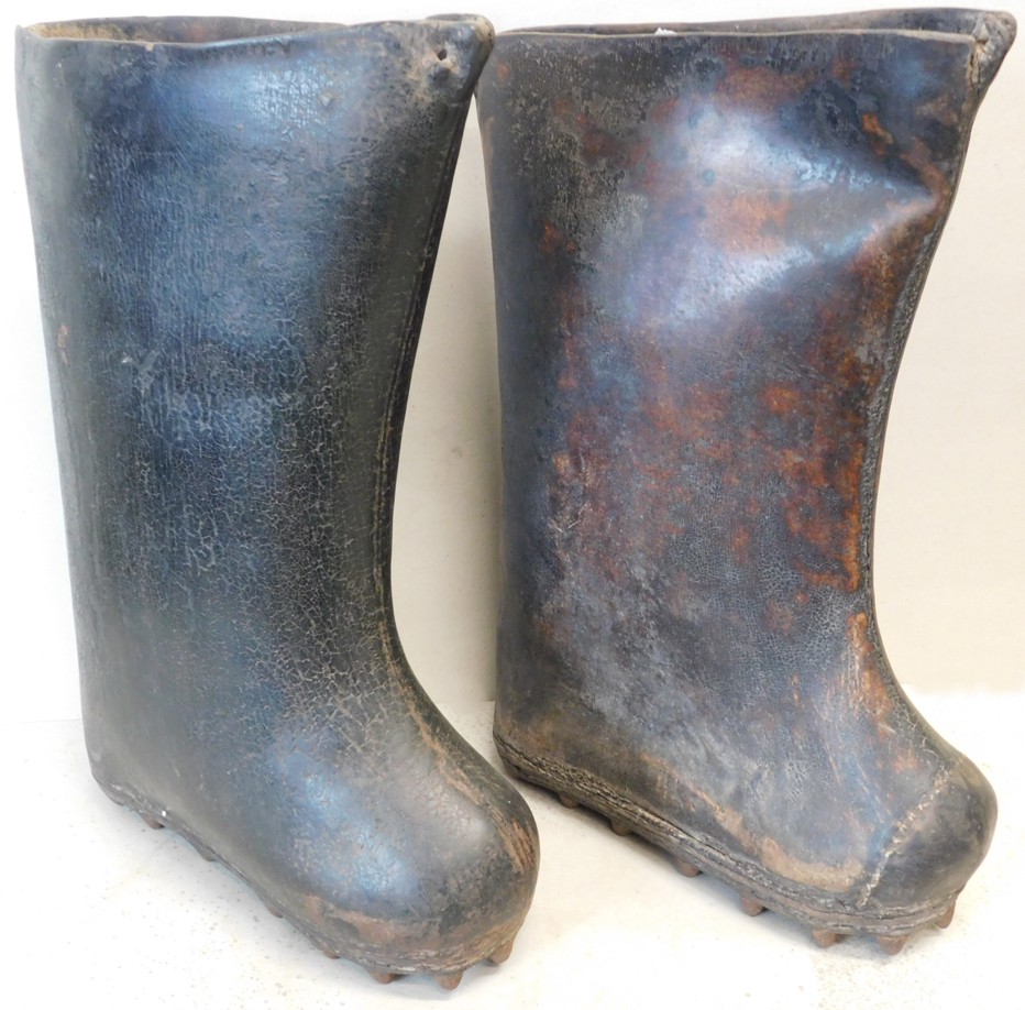 Leather Water Antique Boots